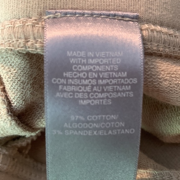 Relaxed fit wide leg sweat pant. NWOT - Picture 6 of 6